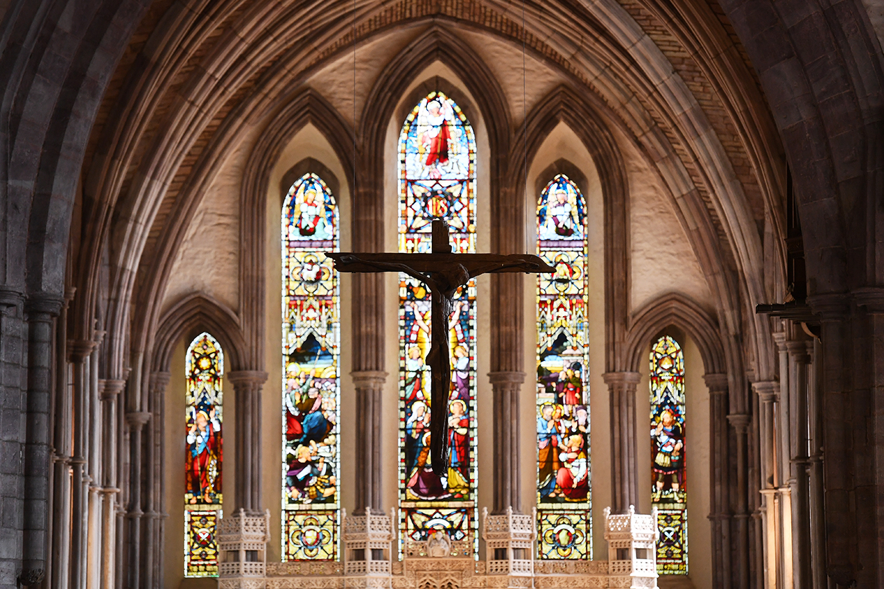 inside brecon cathedral