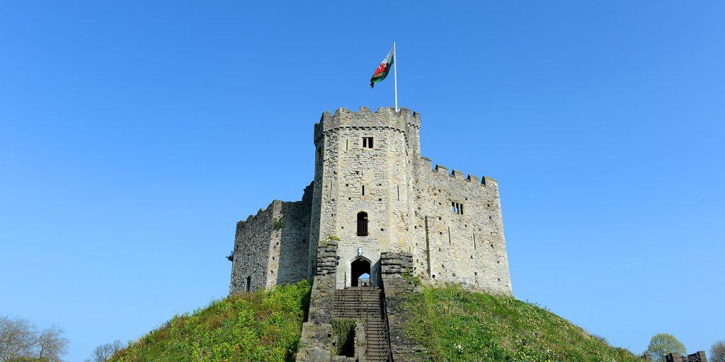 breathtaking castles south wales cardiff castle