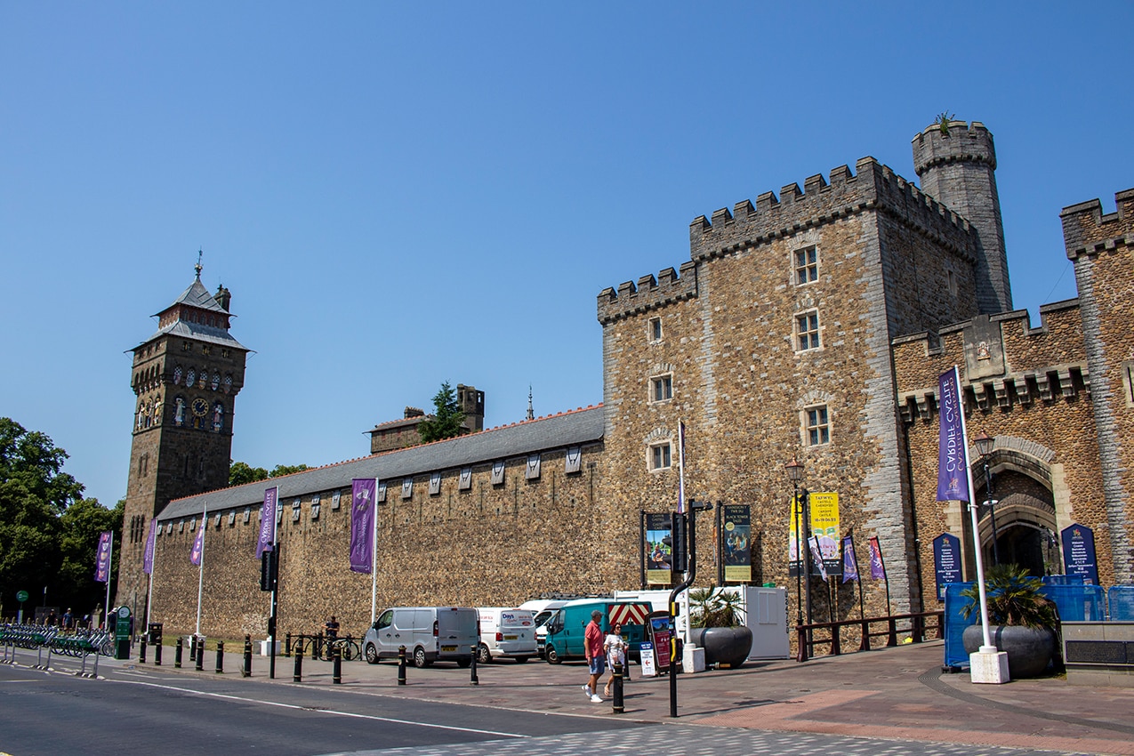 cardiff castle from the outside
