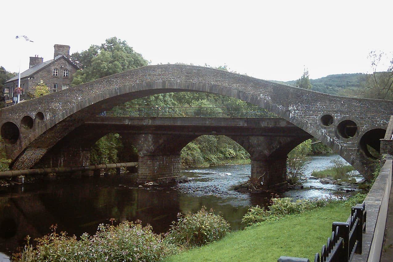 the old bridge pontypridd